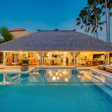 Villa Kalis, 10 Bedroom Family And Group Villa Seminyak Zewnętrze zdjęcie