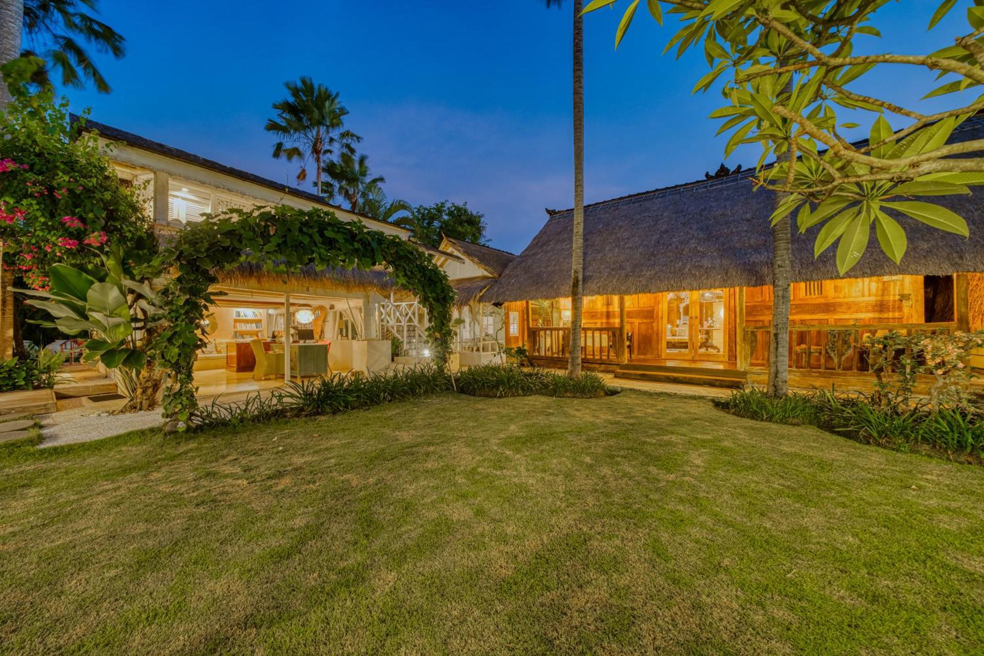 Villa Kalis, 10 Bedroom Family And Group Villa Seminyak Zewnętrze zdjęcie
